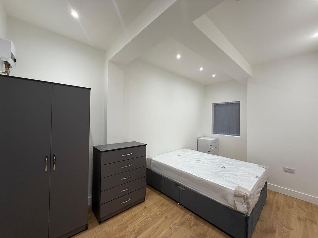 Property photo 3 of 6 5.Jpg