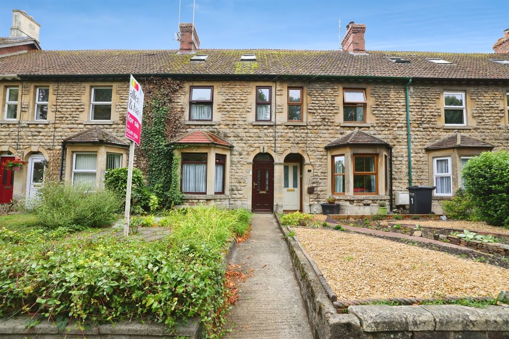 Property photo 1 of 18
