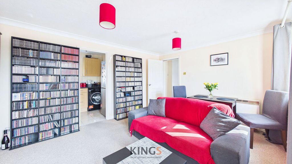 Property photo 3 of 10