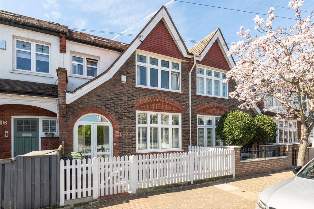 Property photo 3 of 16 External