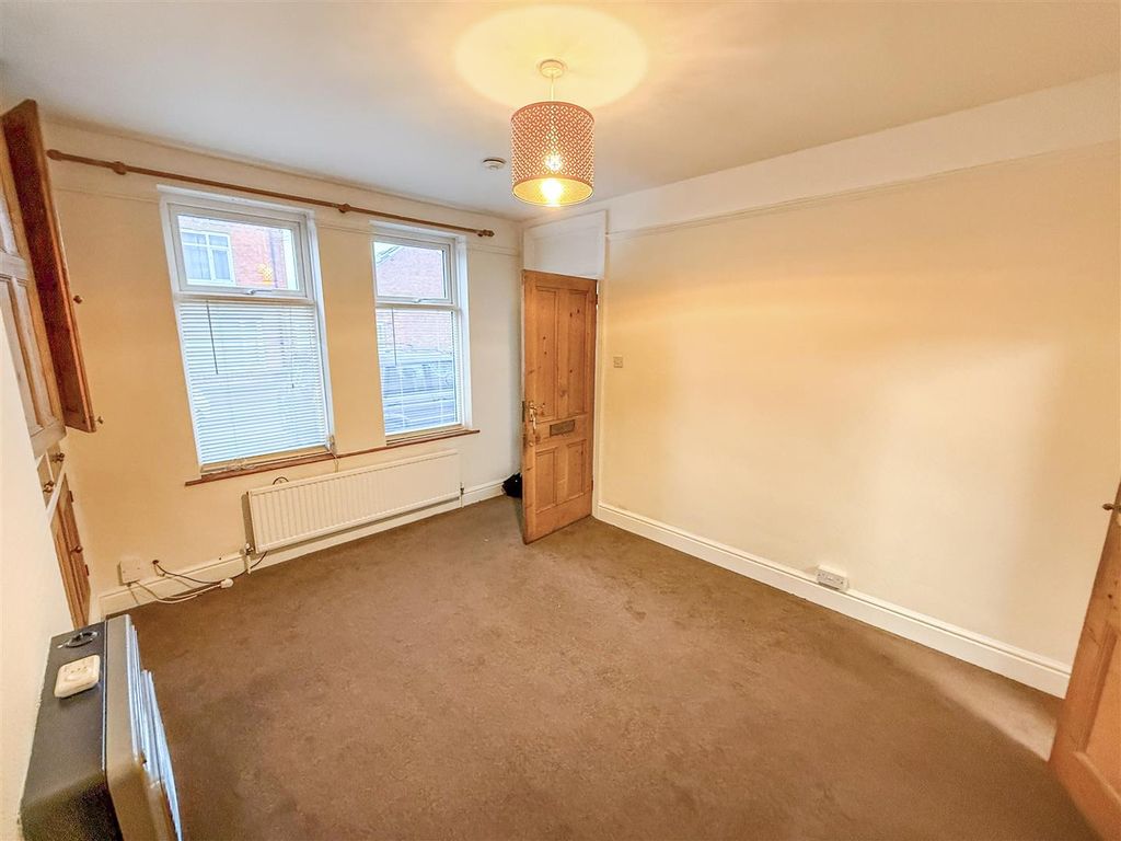 Property photo 3 of 14 14-11-2025__17-59-35_Img_2297.Iphph.Jpg