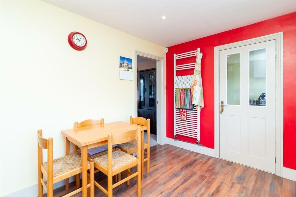 Property photo 3 of 11 Ef8A6Fe9450c91E72774264A8444B9Fe.Jpg