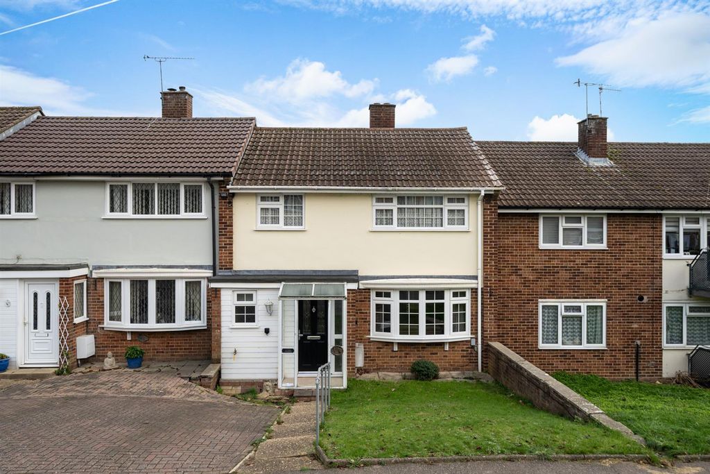 Property photo 1 of 17 128-Fennycroft-Road-1032.Jpg