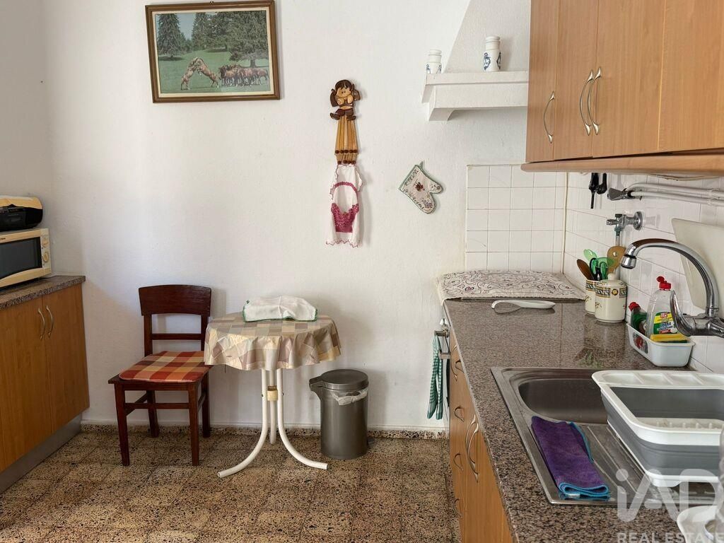Property photo 3 of 28