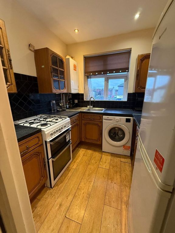 Property photo 3 of 5