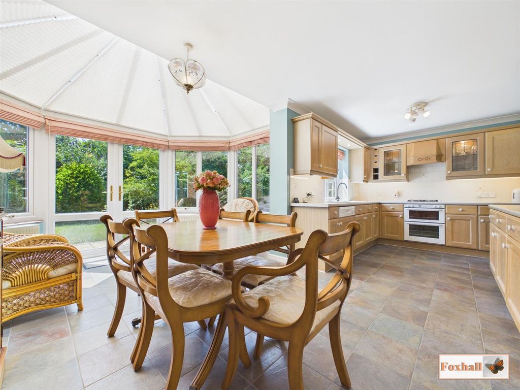 Property photo 3 of 36 Kitchen / Diner