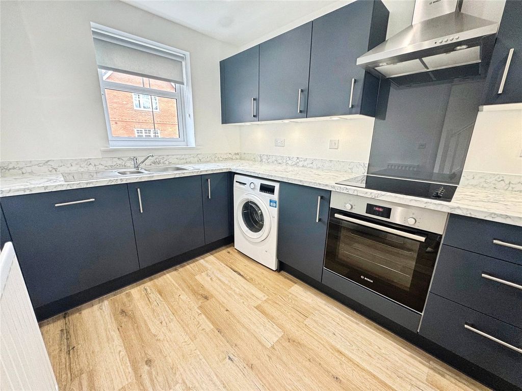 Property photo 2 of 10 Picture No. 07