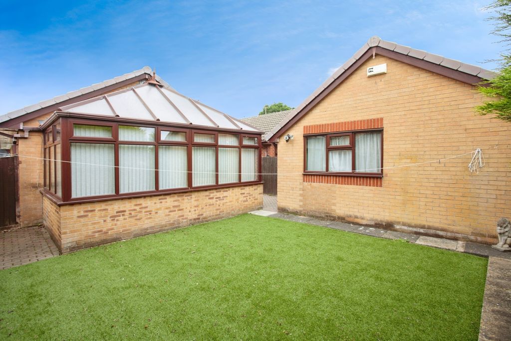Property photo 3 of 17 Photo