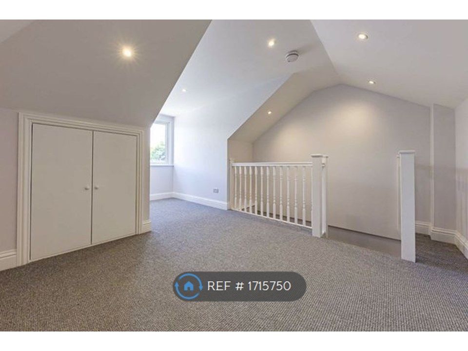 Property photo 1 of 12 Bedroom 1