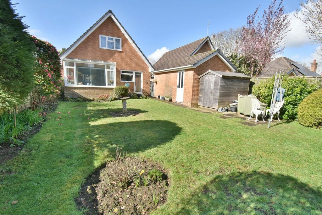 Property photo 3 of 24