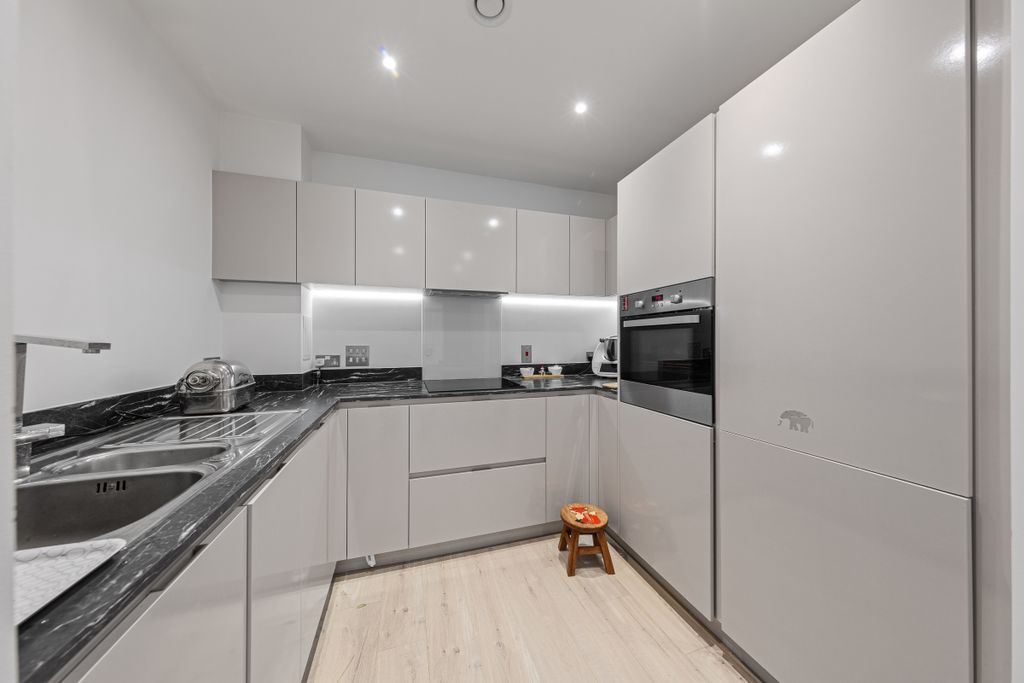 Property photo 3 of 16 094A6416