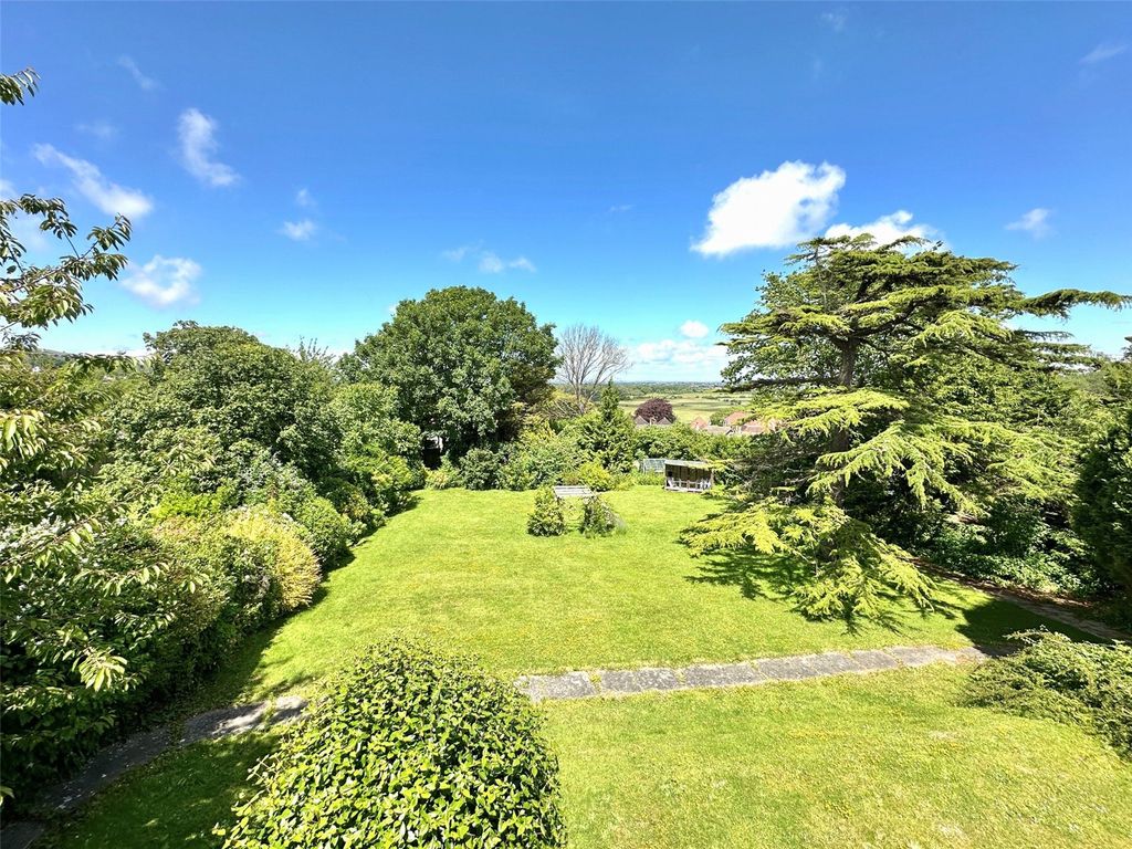 Property photo 2 of 27 Picture No. 56