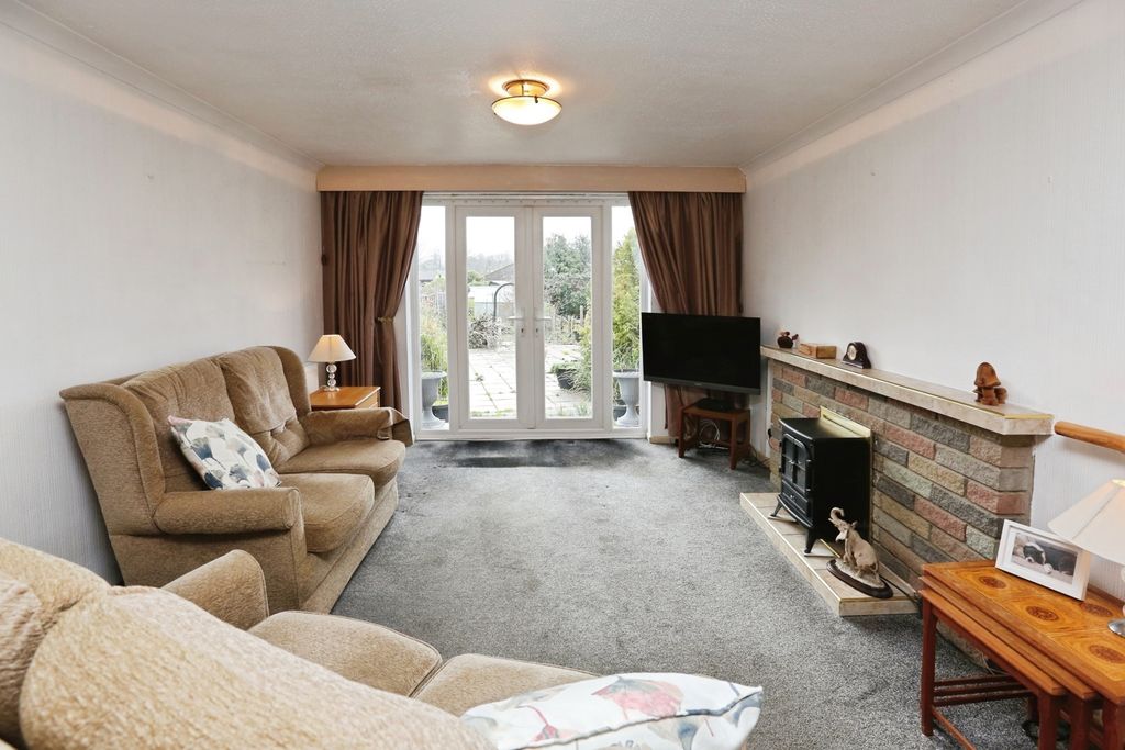 Property photo 2 of 12 Pbox-Img.Jpg