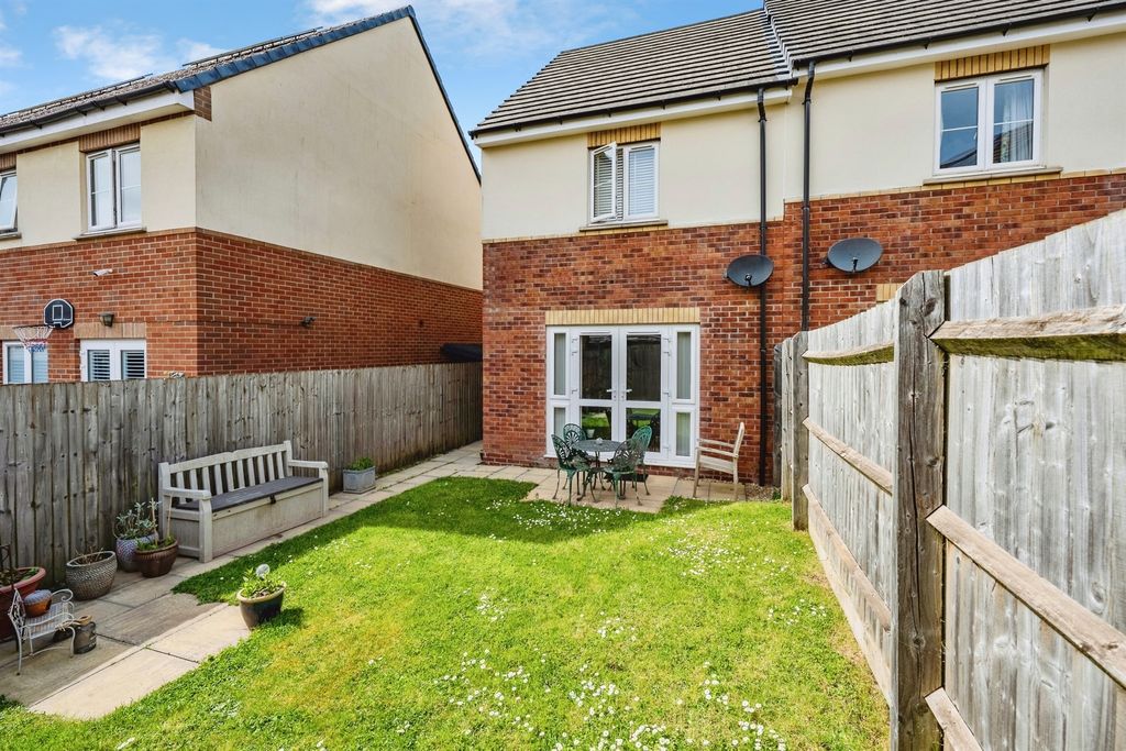 Property photo 1 of 23