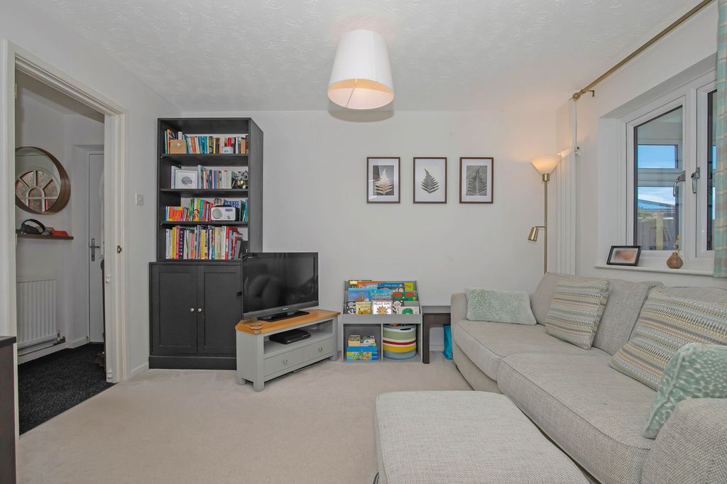 Property photo 3 of 22