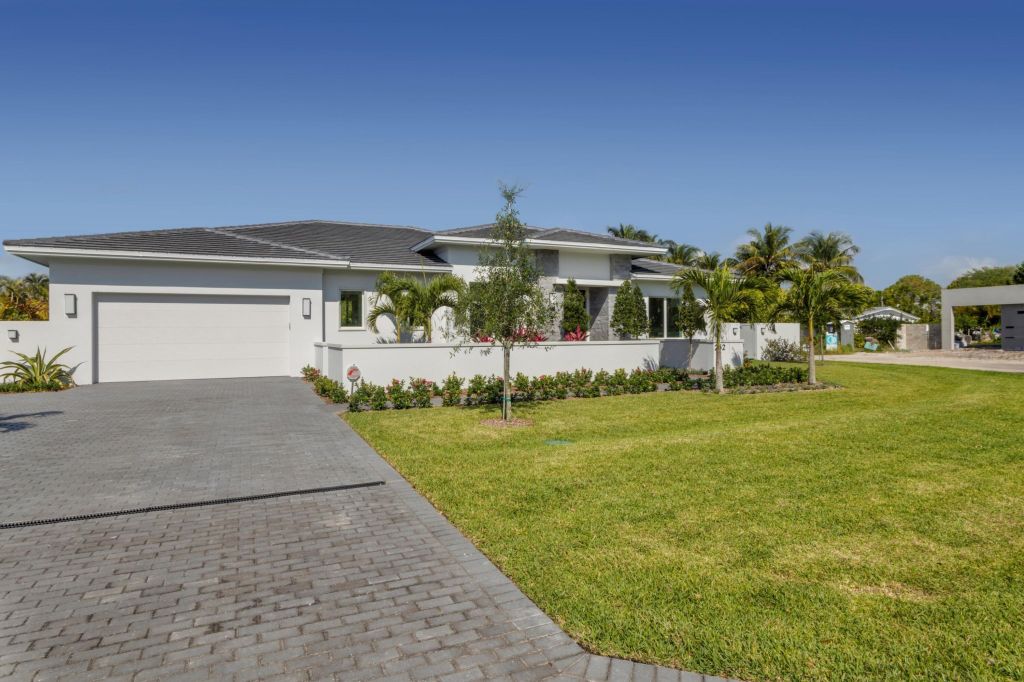 Property photo 3 of 10 <Alttext/>