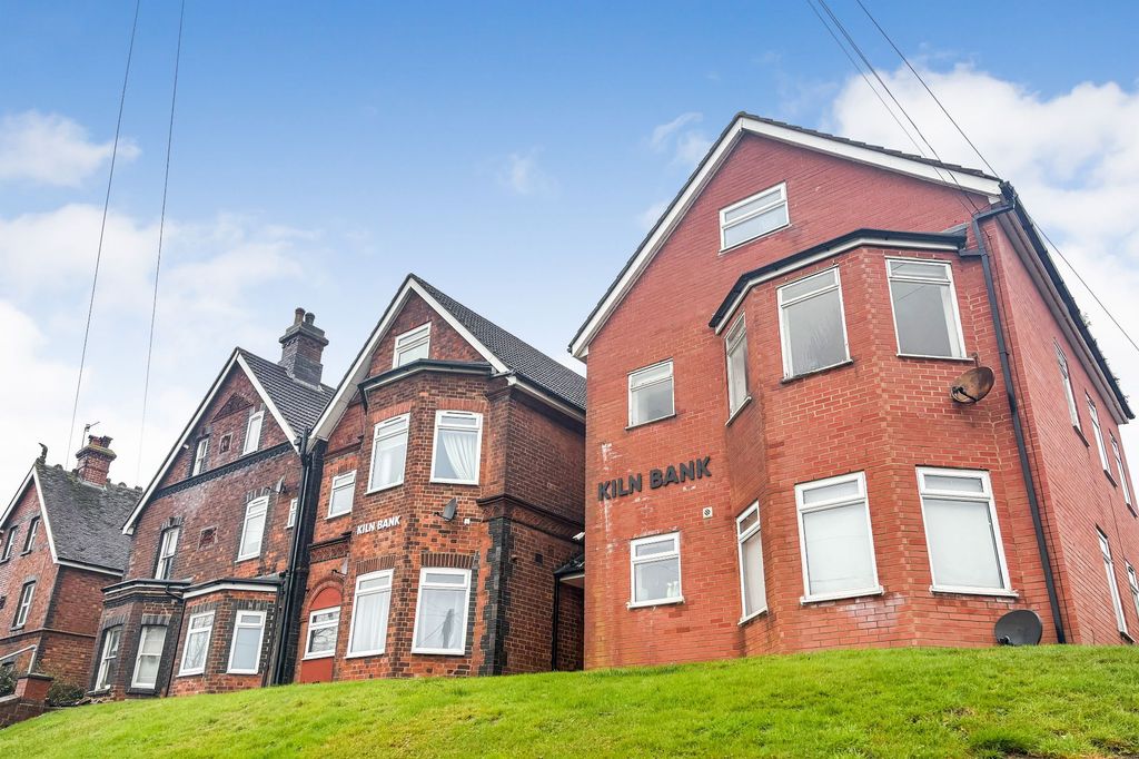 Property photo 2 of 9 Flat 5, Kiln Bank, North Farm Road, Tunbridge Wells, Kent Tn2 3Dw