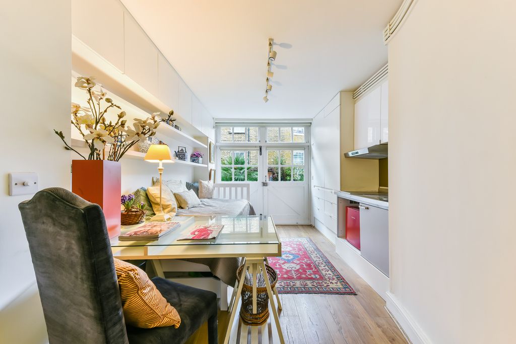 Property photo 1 of 6