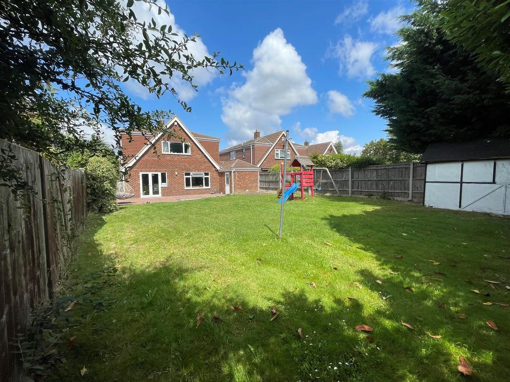 Property photo 3 of 16 Rear Of 7 Dickens From Garden.Jpg