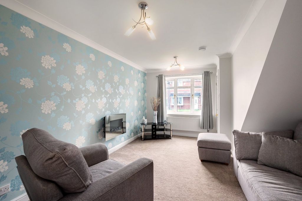 Property photo 3 of 11 Picture 3