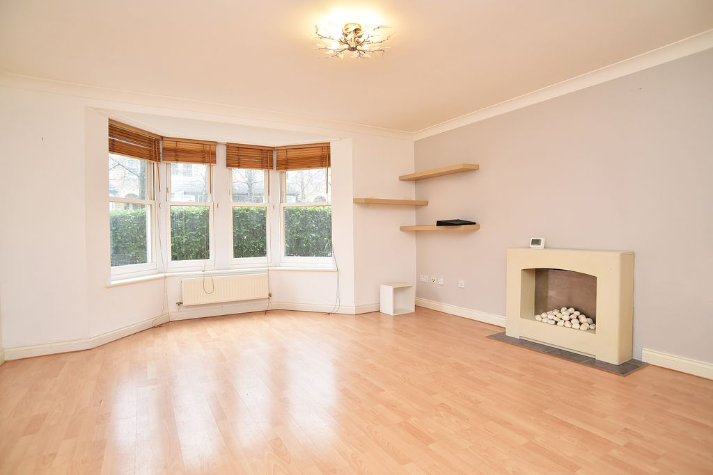 Property photo 3 of 11 3