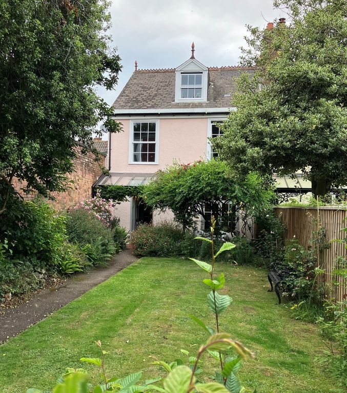 Property photo 1 of 25