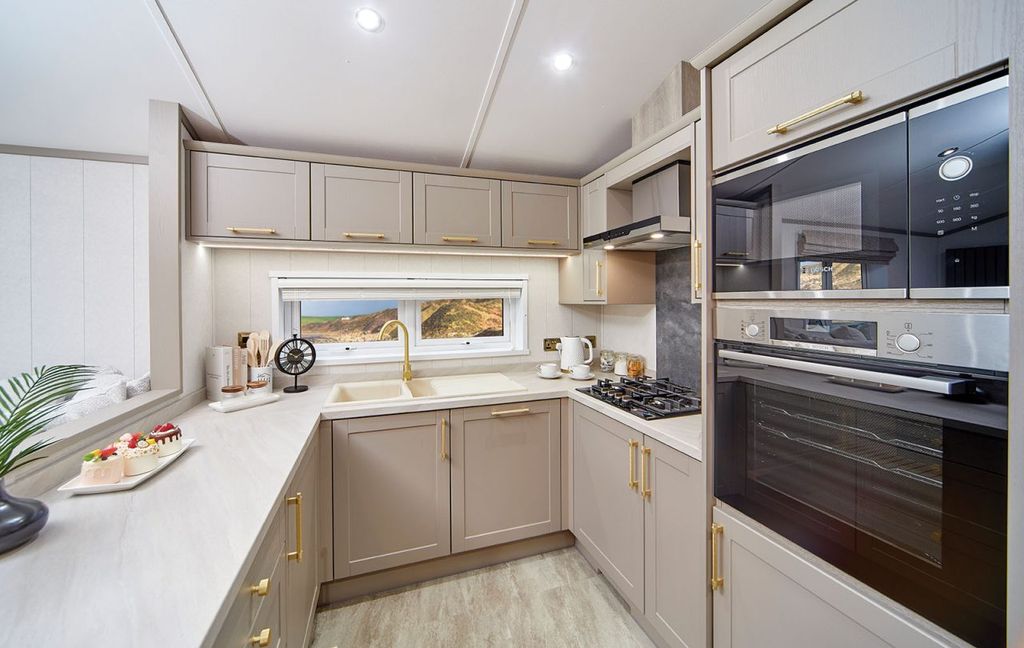 Property photo 2 of 7 245d84A5 6F5A 47ce Aec5 B606205E70d1.Jpg