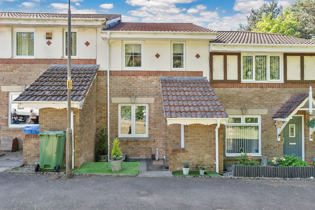Property photo 1 of 8 Front
