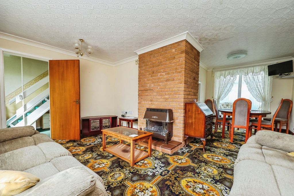 Property photo 3 of 19 Pbox-Img.Jpg