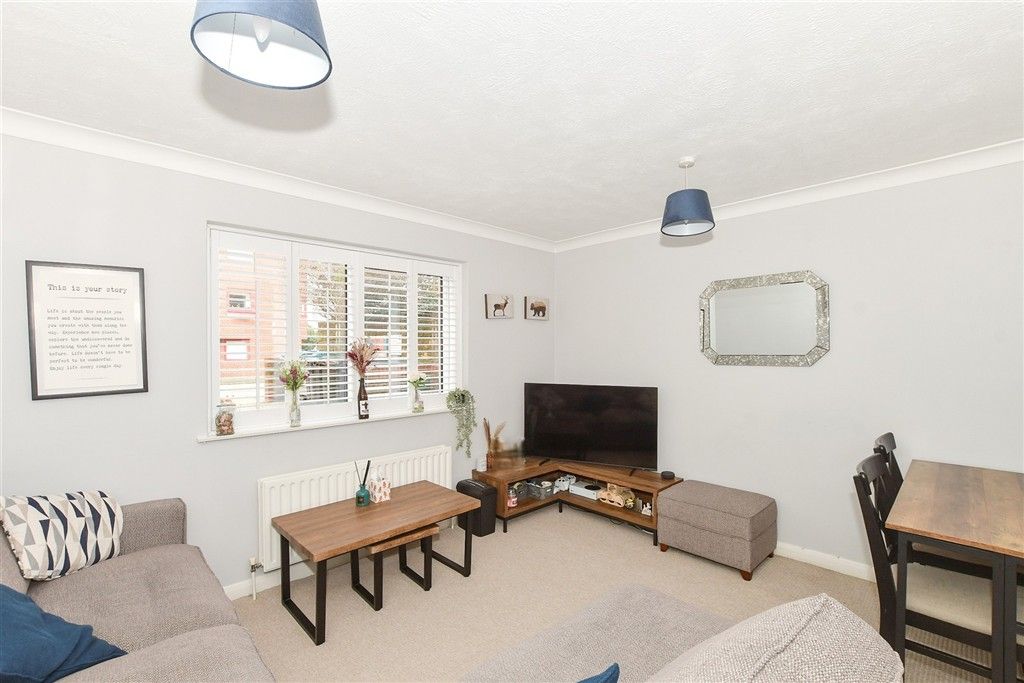 Property photo 2 of 8 Lounge/Dining Room.