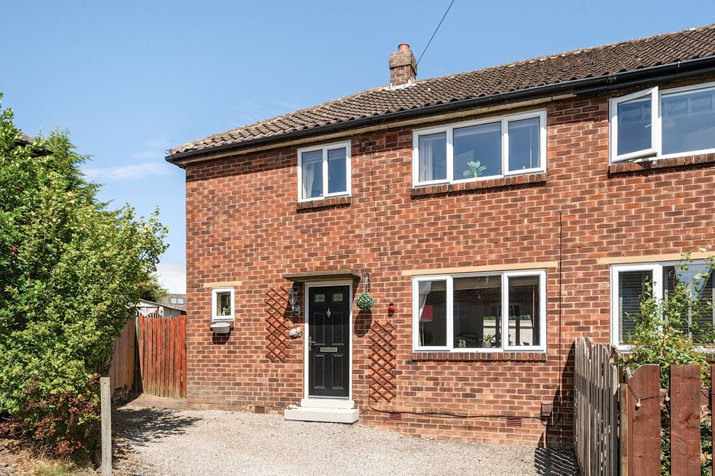 Property photo 1 of 21