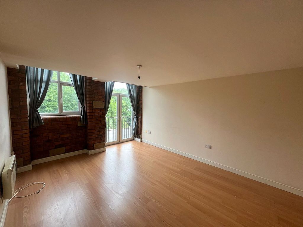 Property photo 3 of 11 Picture No. 07