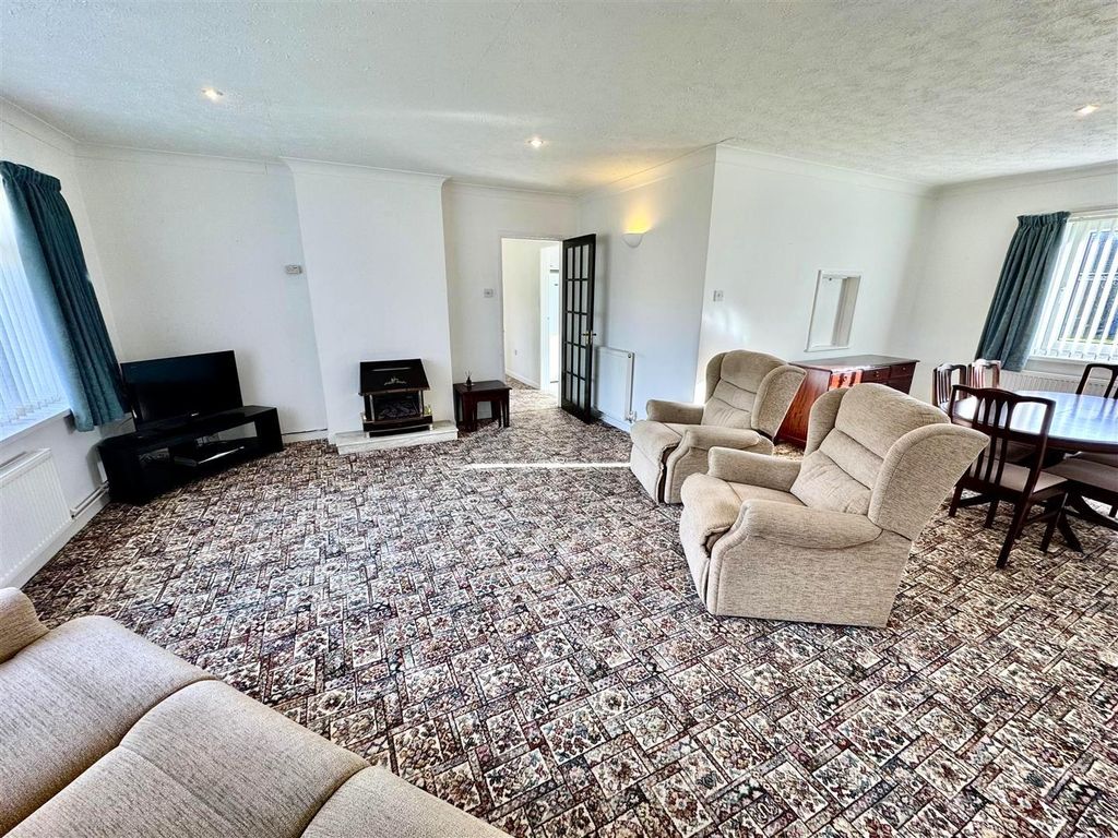 Property photo 3 of 20 Nqxvmsmrheql6ci67Wu0Mq.Jpg