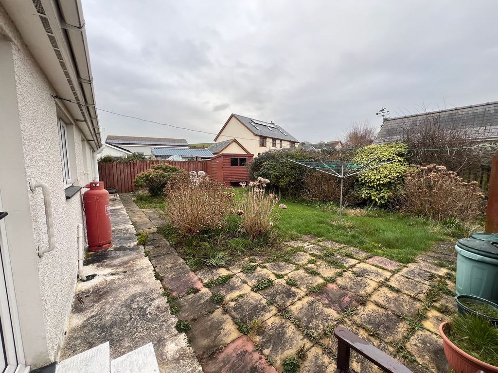 Property photo 3 of 41