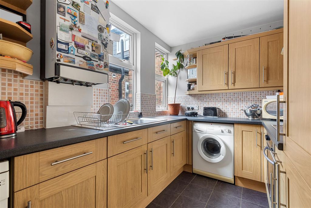 Property photo 3 of 10