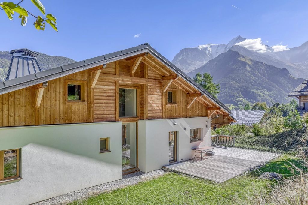 Property photo 1 of 36 Chalet - Ski In/Ski Out - Mont Blanc Views - Saint-Nicolas De Véroce