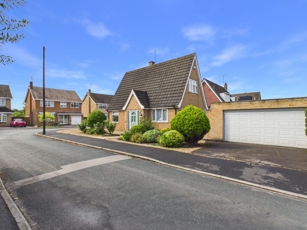 Property photo 1 of 18 5276870