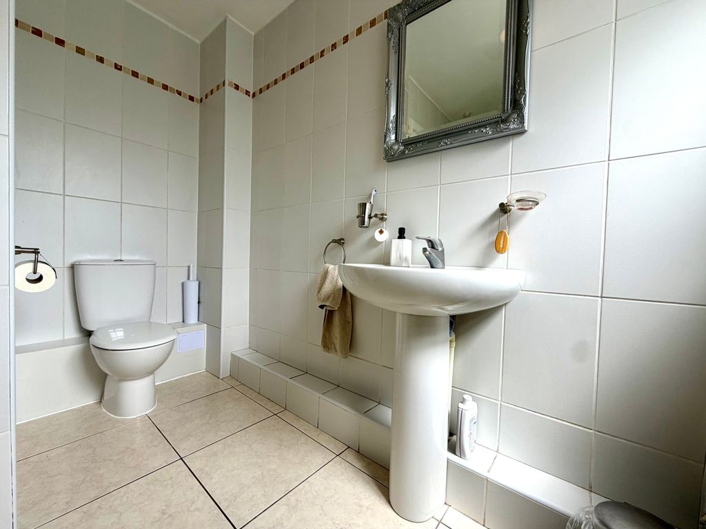 Additional image 11 of 5 bed detached house for saleLakeside Gardens, Merthyr Tydfil CF48
