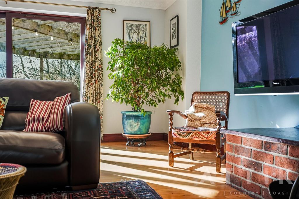 Additional image 19 of 5 bed detached house for saleQuay Street, Halesworth IP19