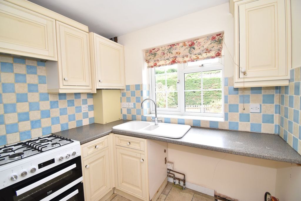 Property photo 3 of 14
