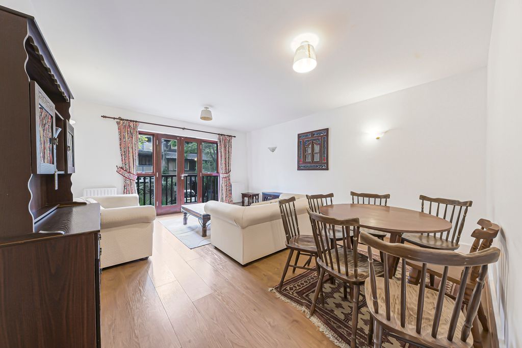 Property photo 2 of 5