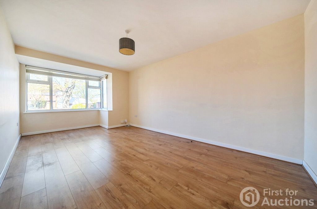 Property photo 3 of 14 Picture No. 23