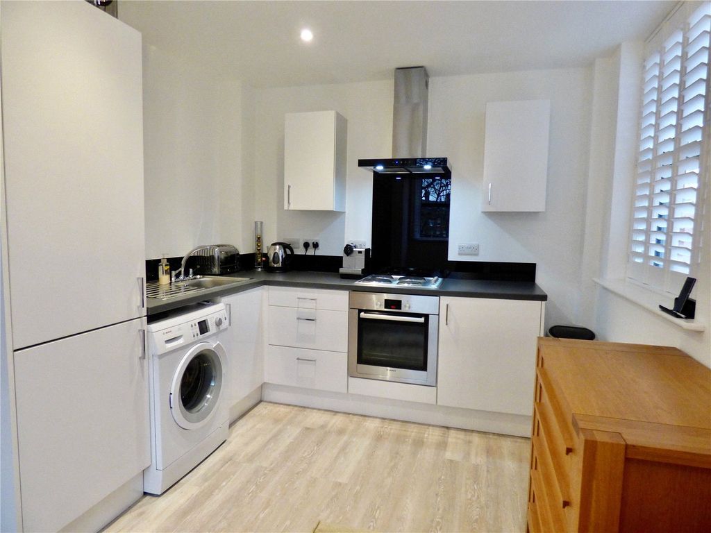 Property photo 3 of 16 Kitchen