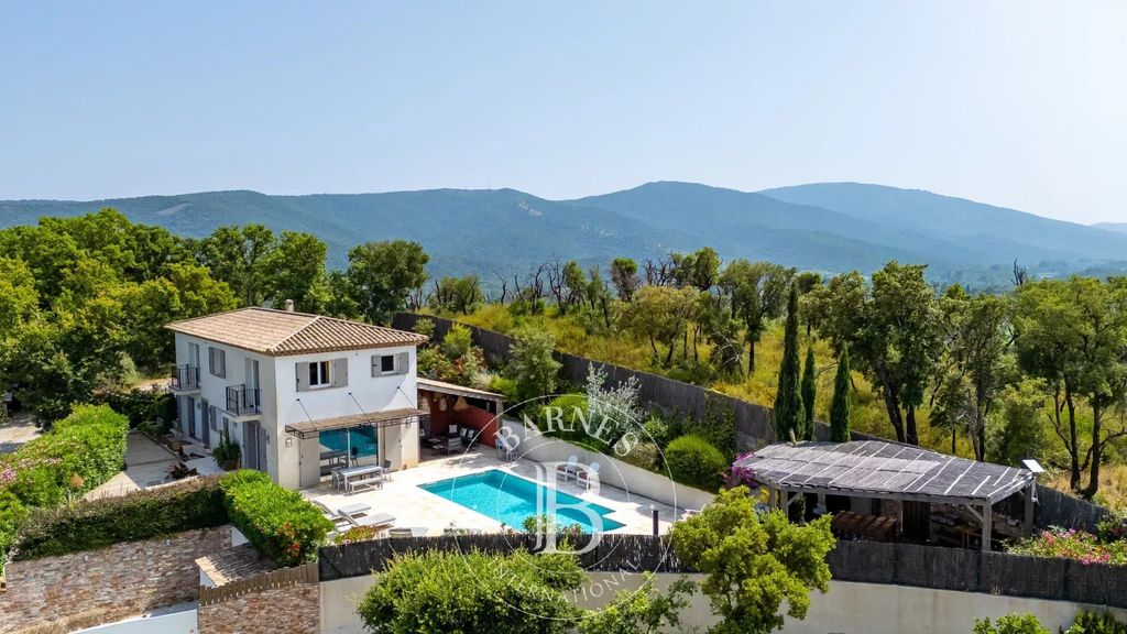 Property photo 1 of 19 Saint-Tropez Bay - Cogolin - Renovated Villa - Open View