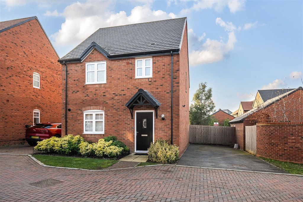 Property photo 1 of 19 1383732-1-6927100c943A9.Jpg