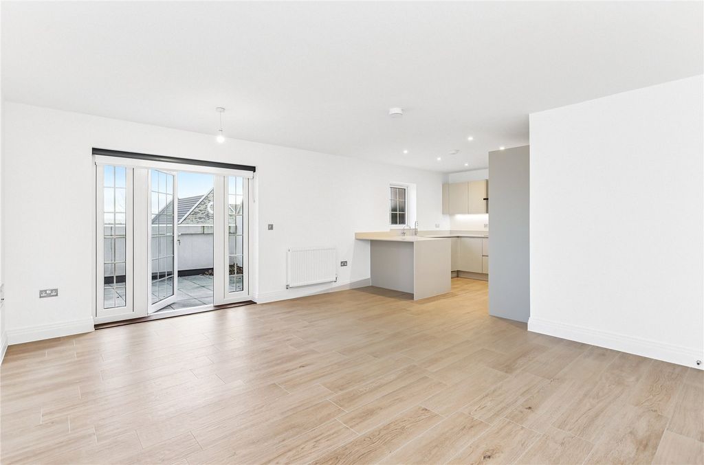 Property photo 2 of 12 Picture No. 08