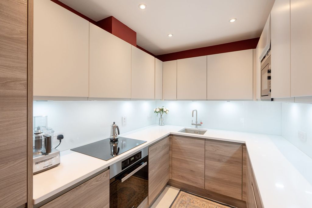 Property photo 3 of 13 Kitchen