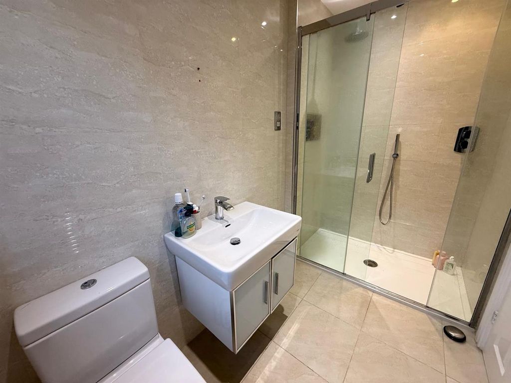 Additional image 12 of 4 bed detached house for salePloughmans Way, Macclesfield SK10