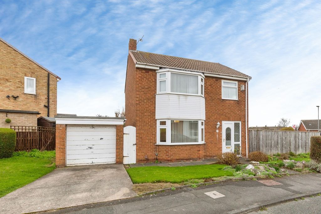 Property photo 1 of 18