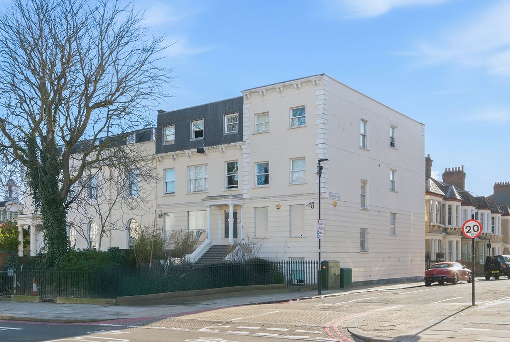 Property photo 2 of 4